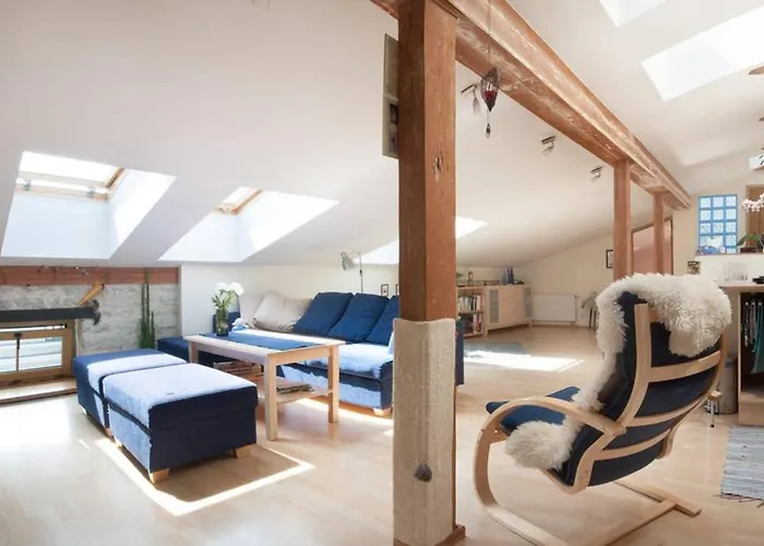 An Awesome Penthouse Near The Center Apartment *