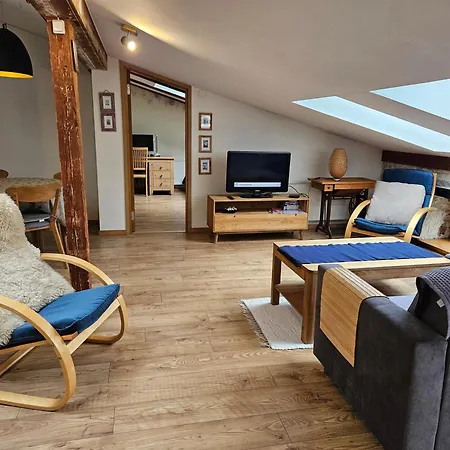 An Awesome Penthouse Near The Center Apartment *